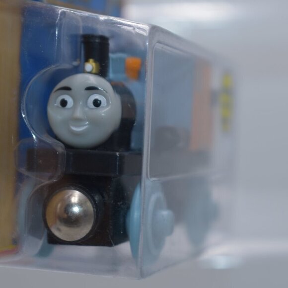 BASH - Misty Island Rescue Thomas & Friends Wooden Railway Logging Wheel Spins - Picture 8 of 11